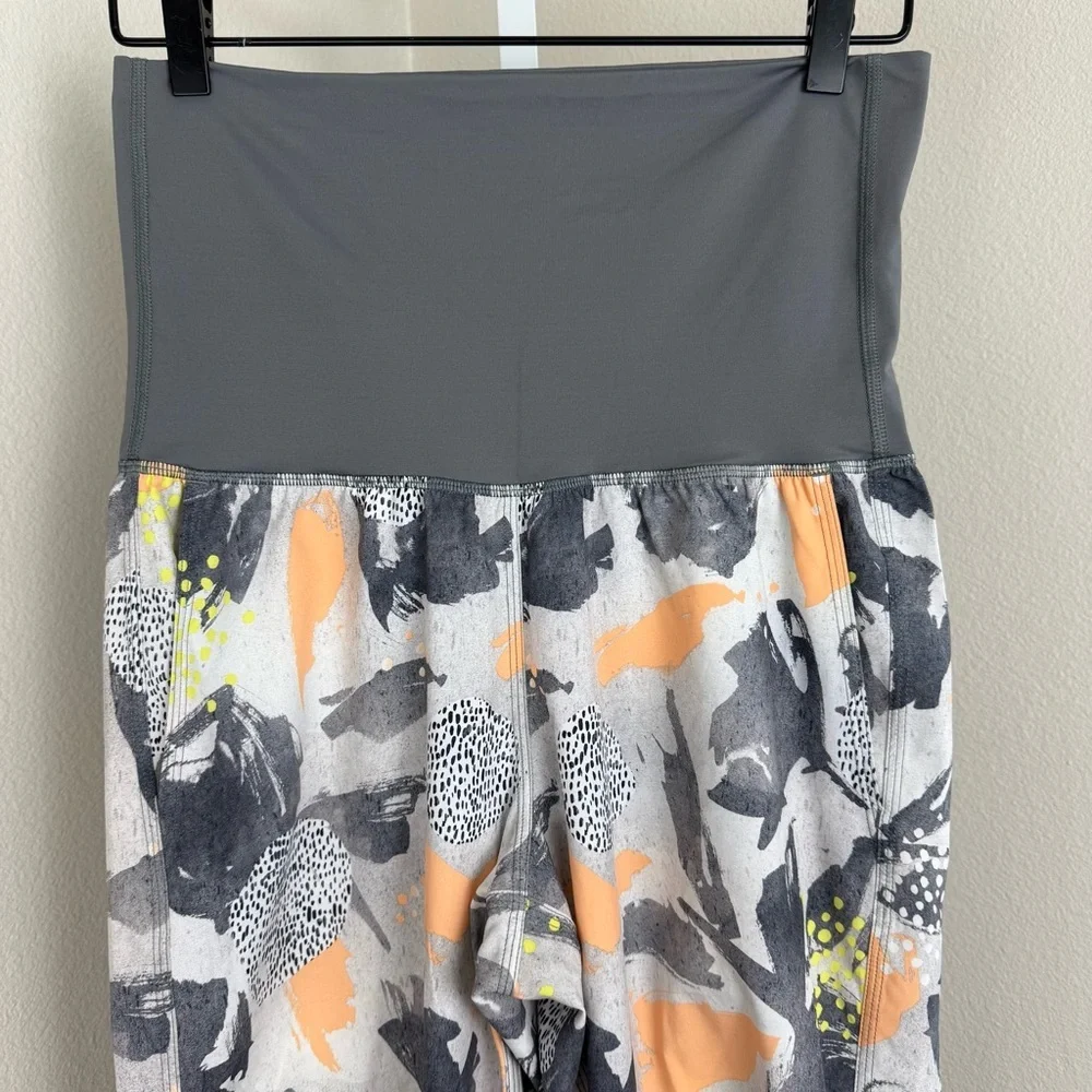 Lululemon OM‎ pants Size 6 Harlem pants